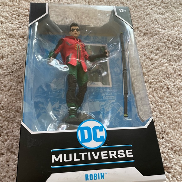 Robin (Gotham Knights) 7" Figure - Picture 2 of 3